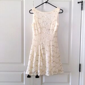 B Darlin Cream and Gold Dress Size 5/6